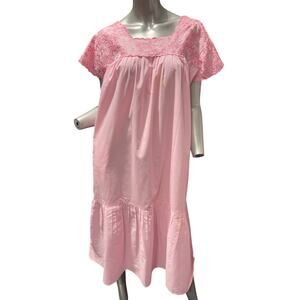 Vintage Victorian Princess Short Sleeve Housedress Embroidery accents